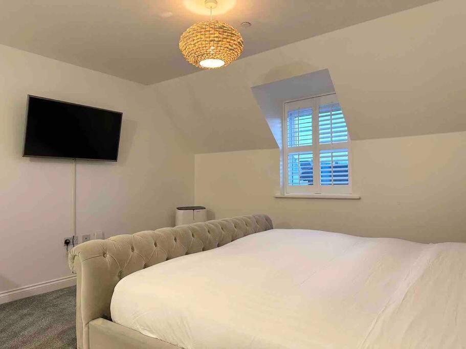 Serene Home Ideally Connected To Central London ブロムリー エクステリア 写真